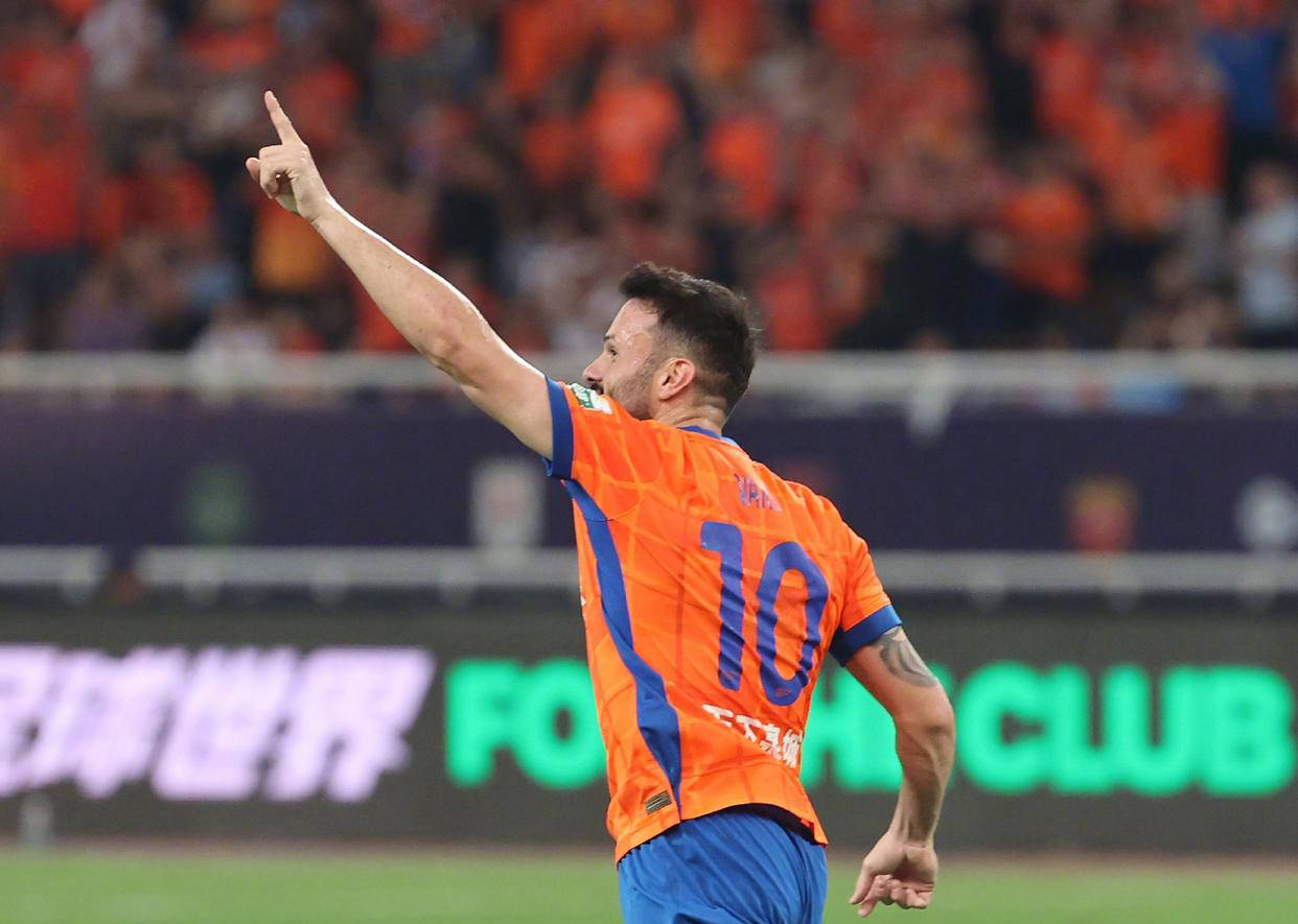 米兰捕鱼-包含罗马尼亚队客场表现出色，轻松取胜的词条