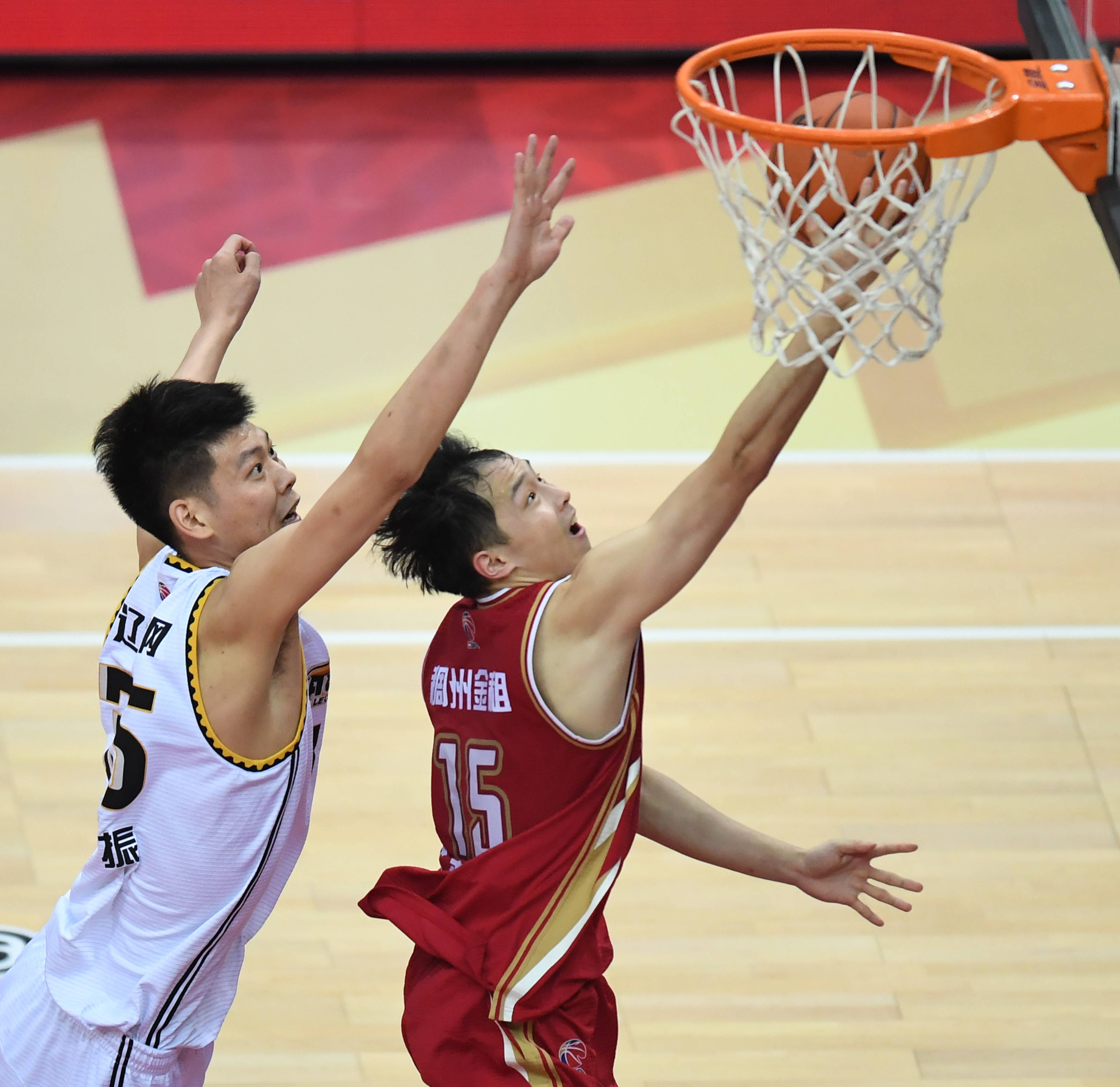 浙江主帅调整阵容，打造最强防守的简单介绍