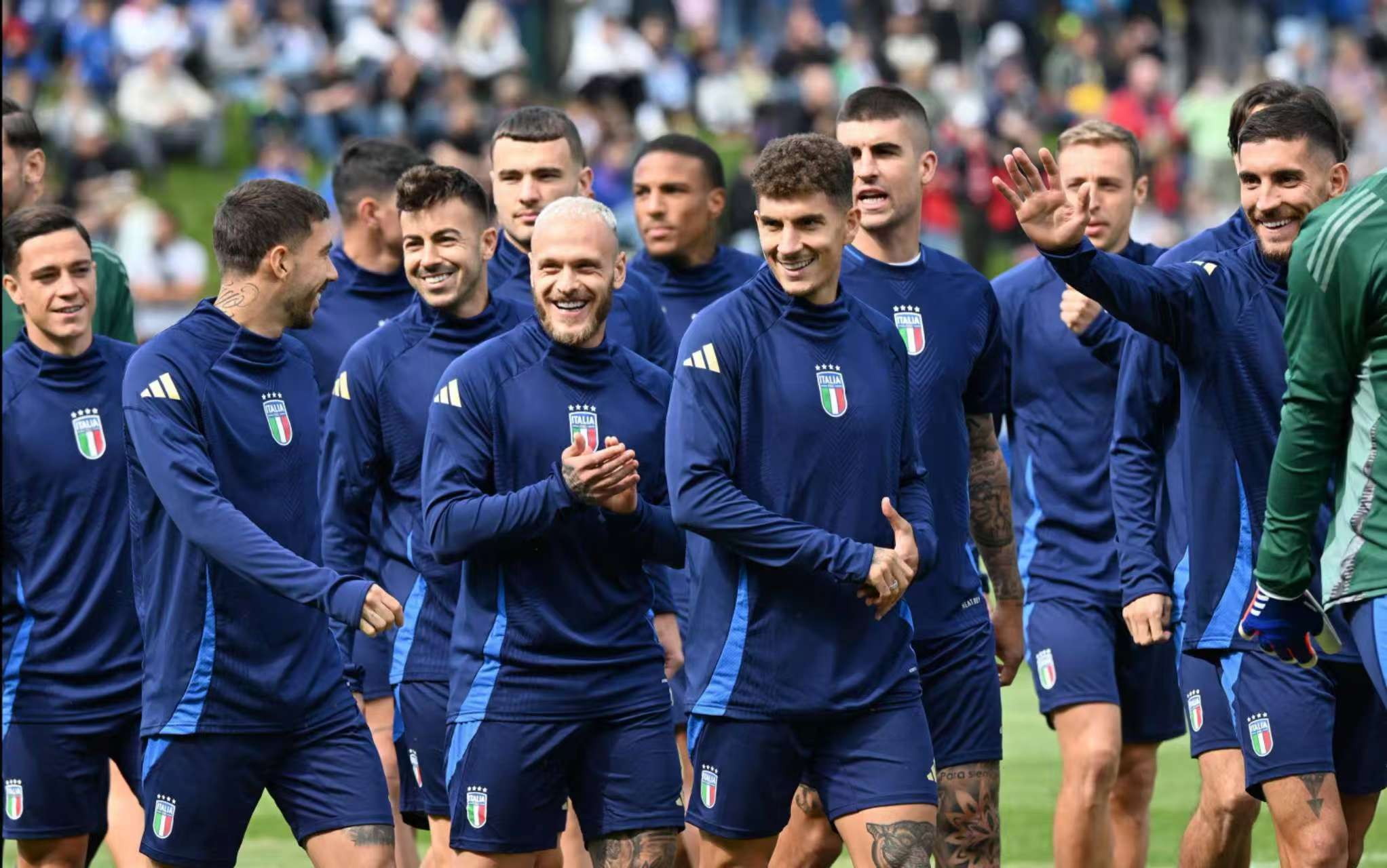 关于欧洲大战!欧预赛比赛各路豪强对阵,激战正酣的信息 关于欧洲大战!欧预赛比赛各路豪强对阵,激战正酣的信息