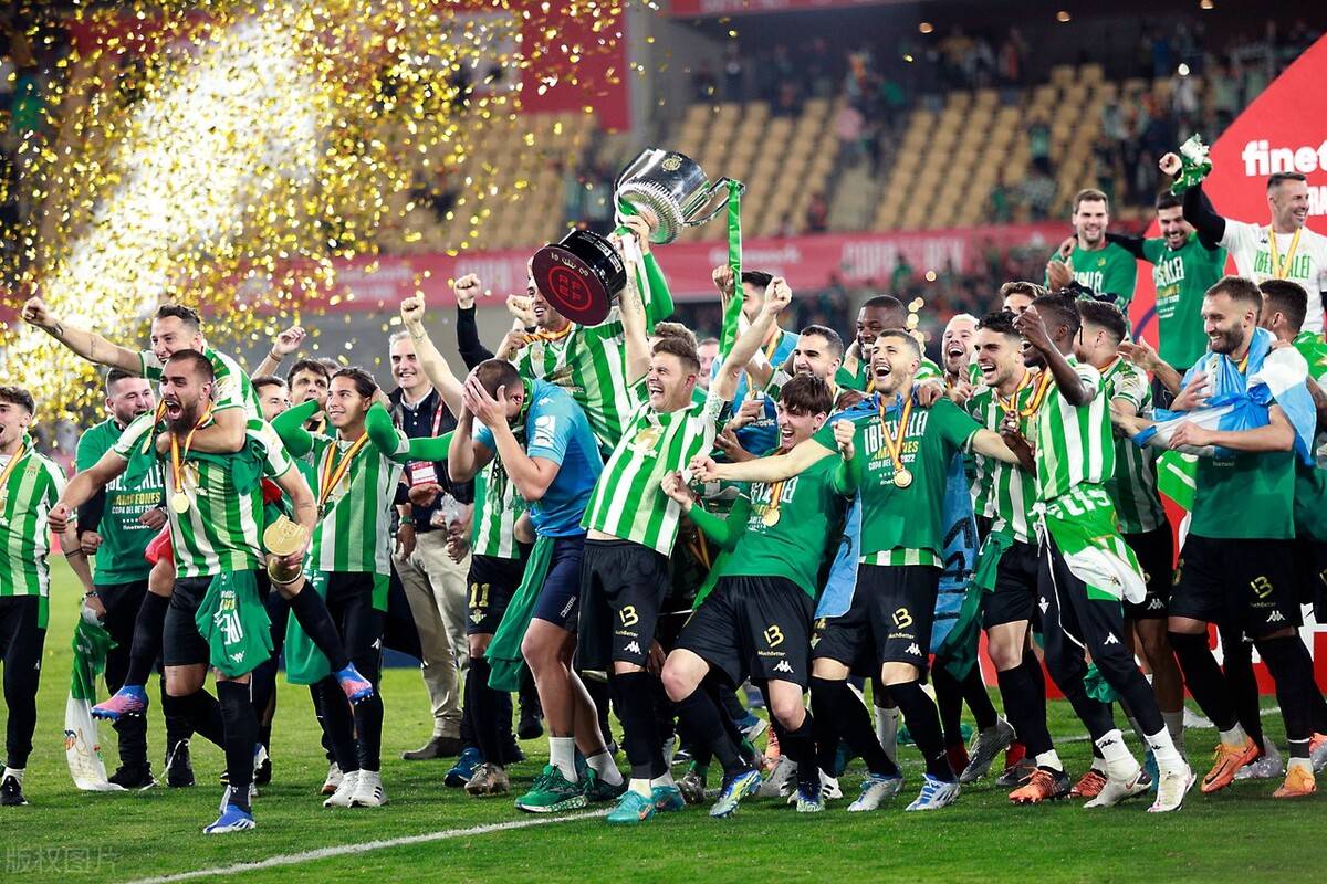 米兰APP下载-包含瓦伦西亚主场失利，欧联杯前景渺茫的词条