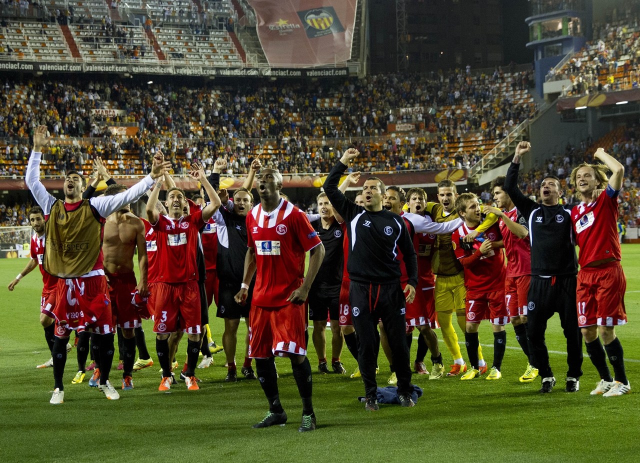 包含瓦伦西亚主场失利，欧联杯前景渺茫的词条