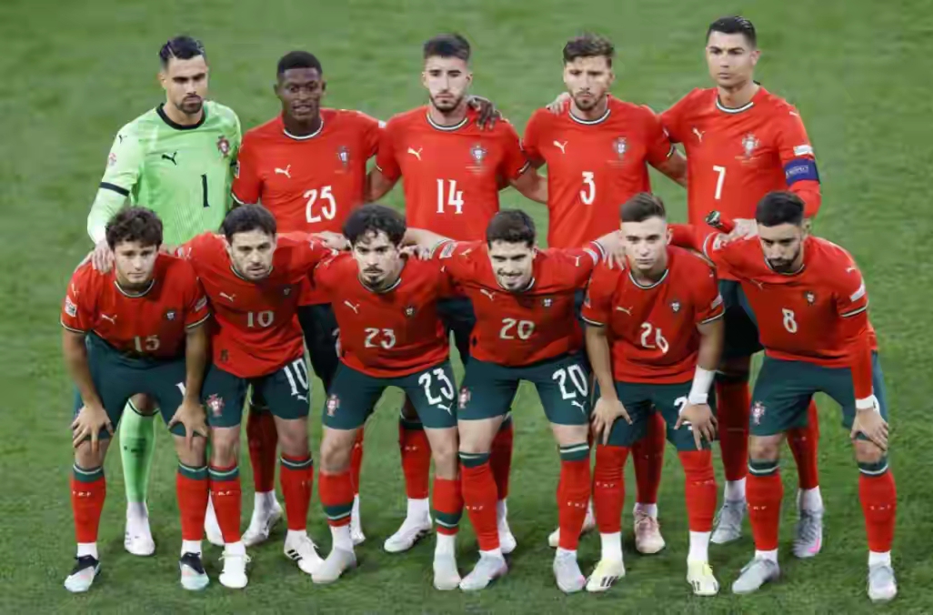 包含葡萄牙队轻取韩国队,波尔扛起全队的词条 包含葡萄牙队轻取韩国队,波尔扛起全队的词条