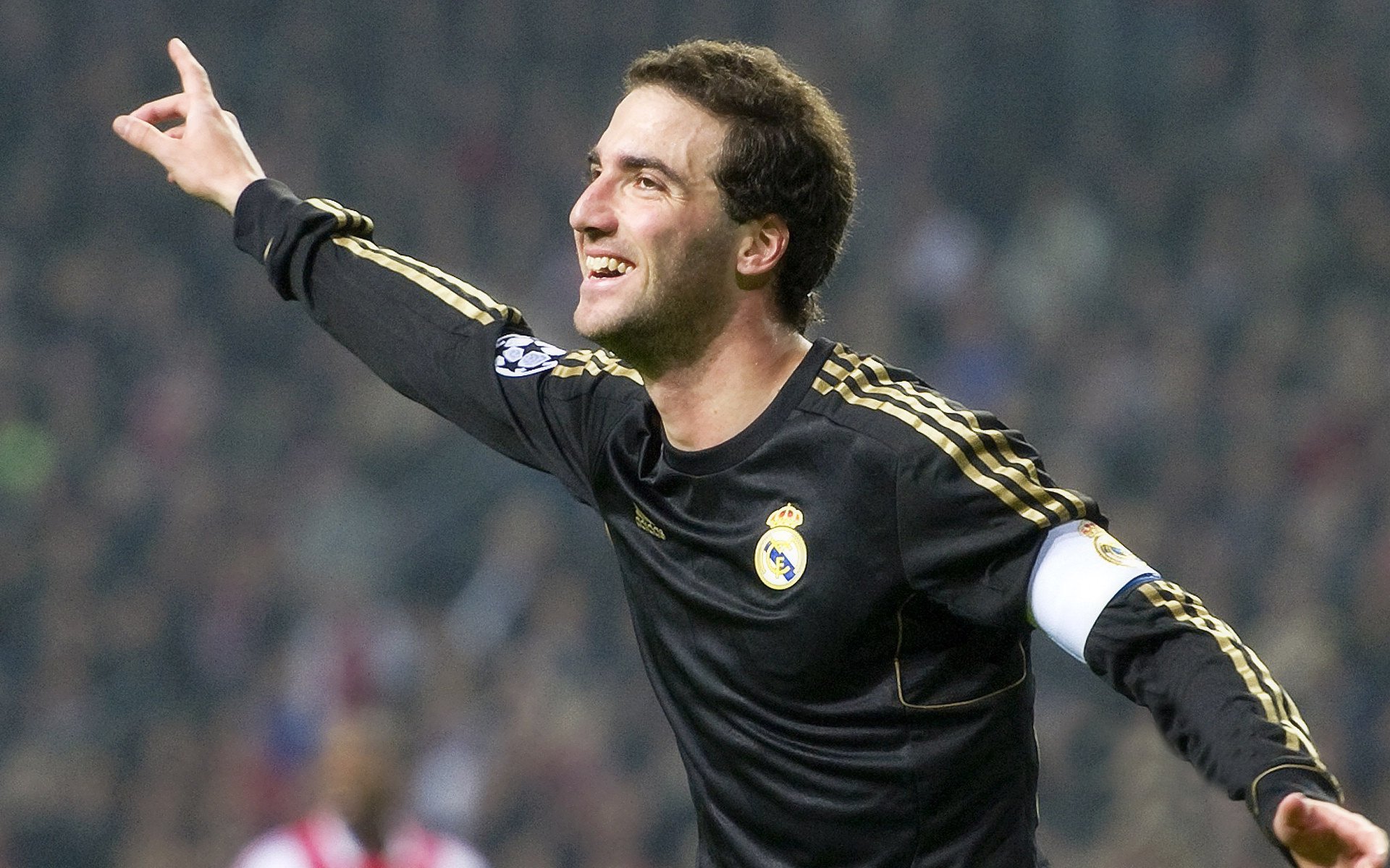 哈斯车队碾压迈凯伦，皮亚斯特里统治全场，一场颠覆预期的赛道革命